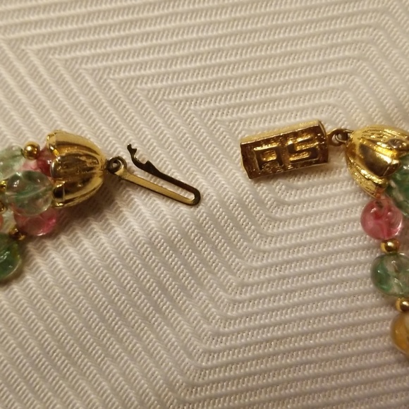 Multicolored bead necklace - Picture 6 of 6